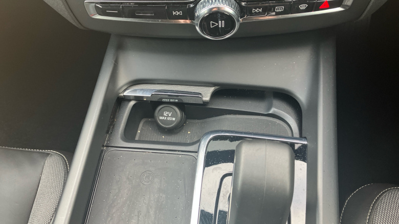 Volvo Xc60 2.0 B4D R DESIGN 5dr AWD Geartronic Diesel Estate